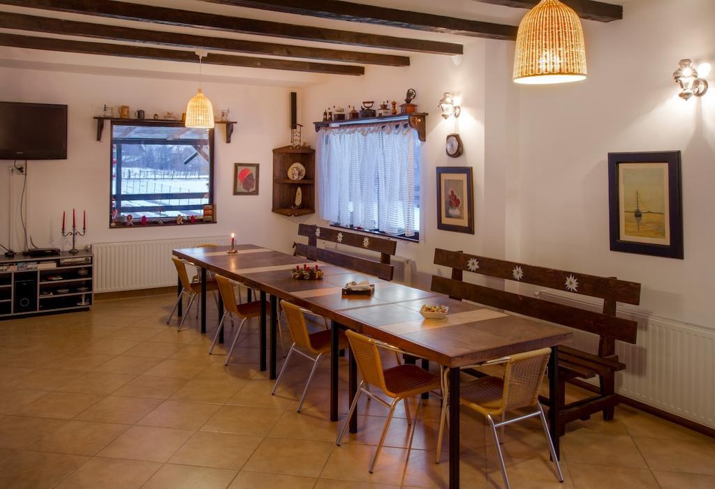 Hotel Casa Georgescu à Rîşnov Extérieur photo
